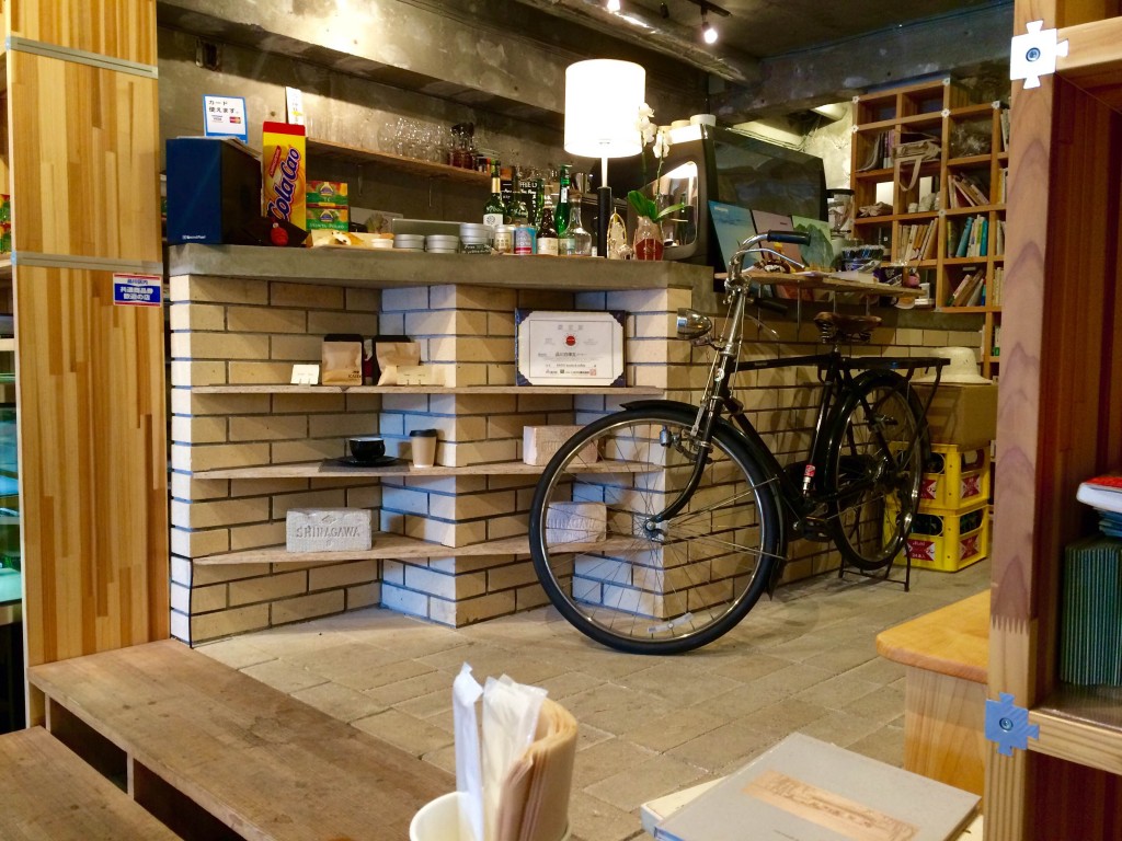 KAIDObooks＆coffeeの店内の様子