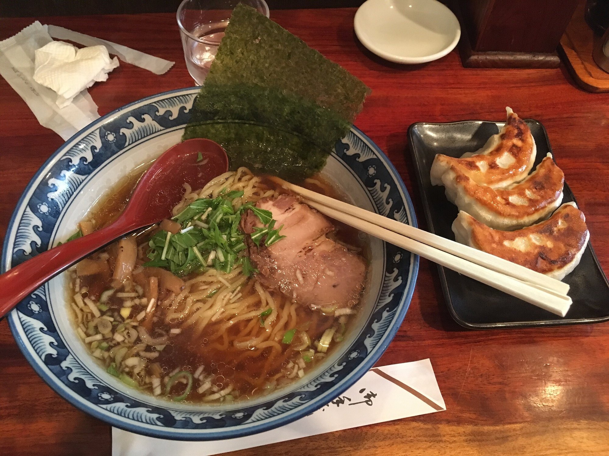 味丸ラーメンと餃子
