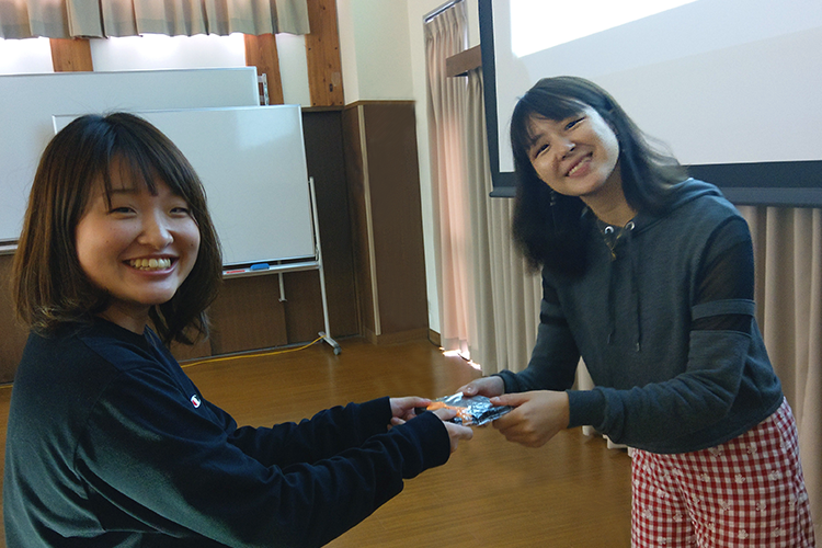 採用トピック賞と大賞をW受賞したゆる広の女王中井